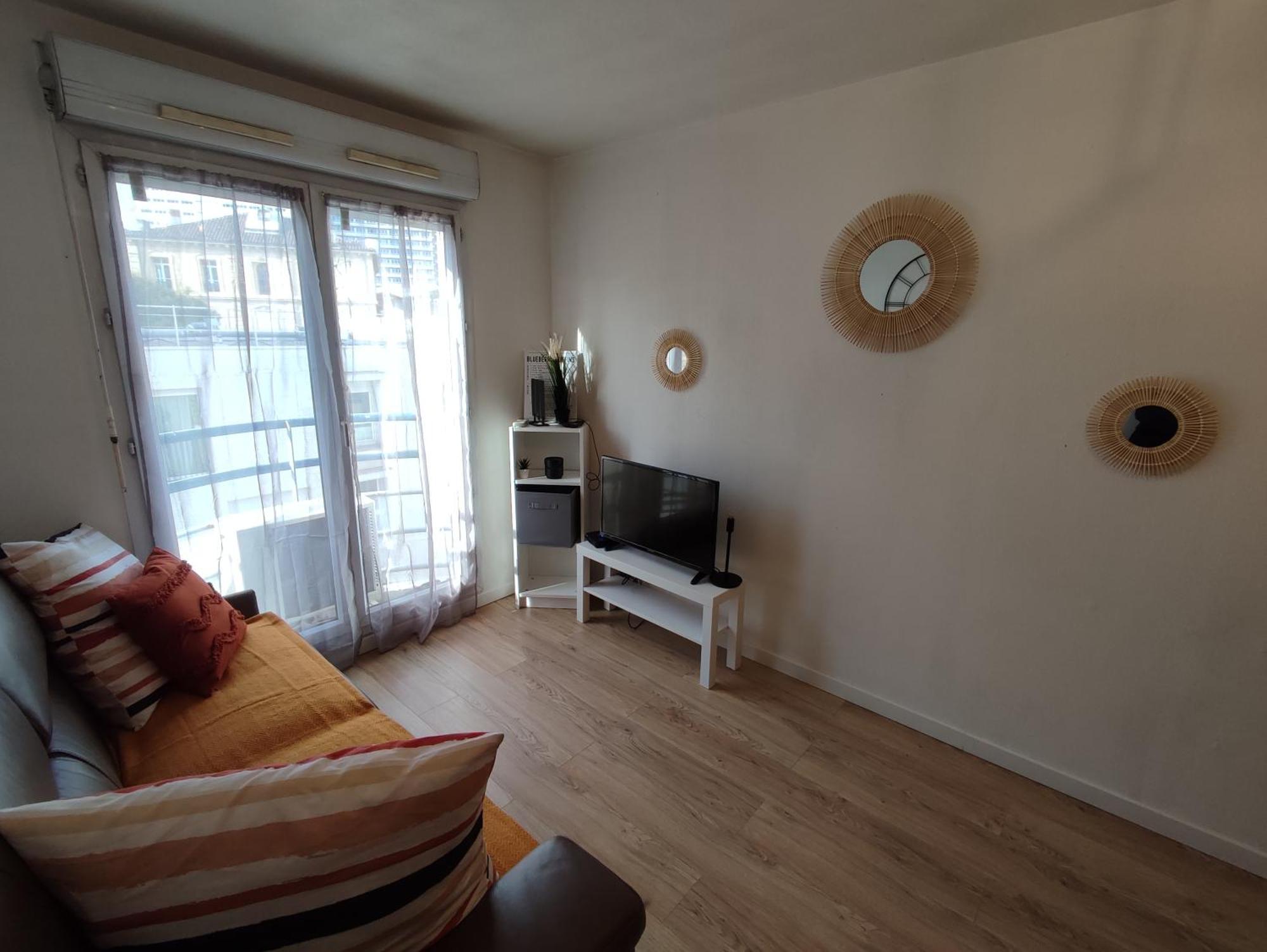 Appartement Climatise Tout Equipe A 6Min De La Gare St Charles Марсилия Екстериор снимка