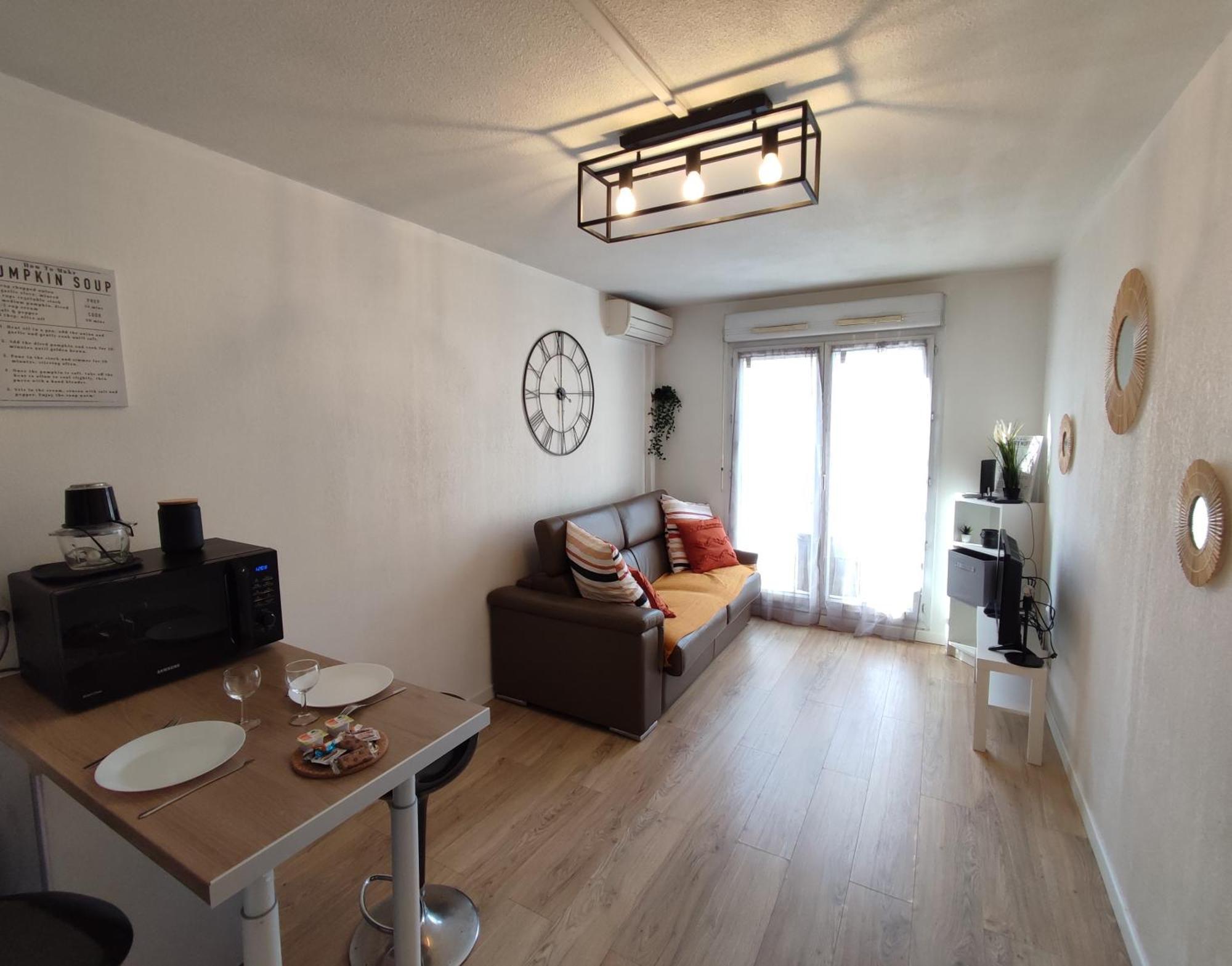 Appartement Climatise Tout Equipe A 6Min De La Gare St Charles Марсилия Екстериор снимка